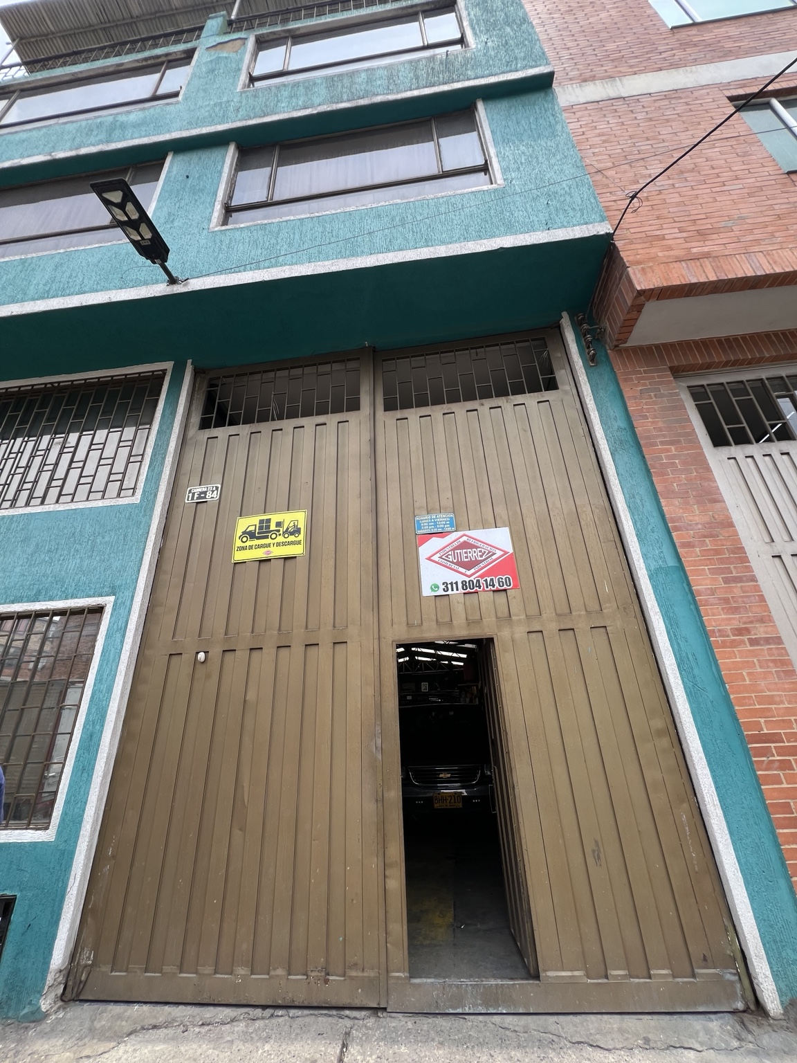 Fachada de las instalaciones de la empresa